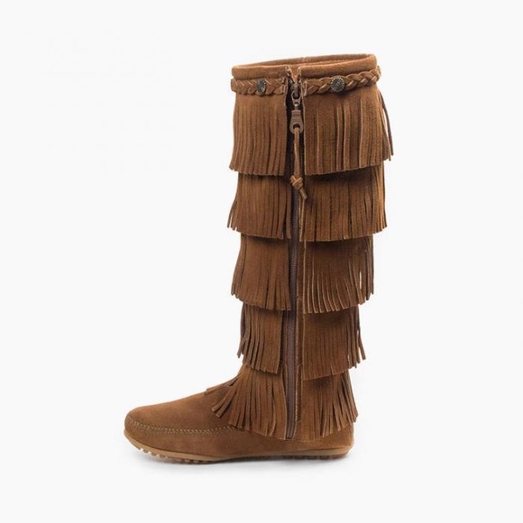 Minnetonka Moccasin Five Layer Fringe Boot Size 7 - Picture 3 of 6